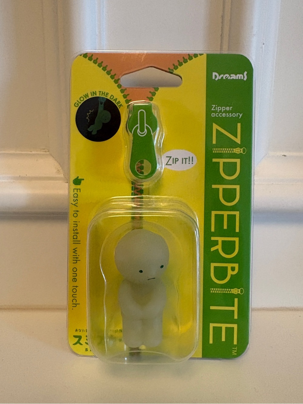 UNOPENED Smiski Zipperbite Zipper Accessory